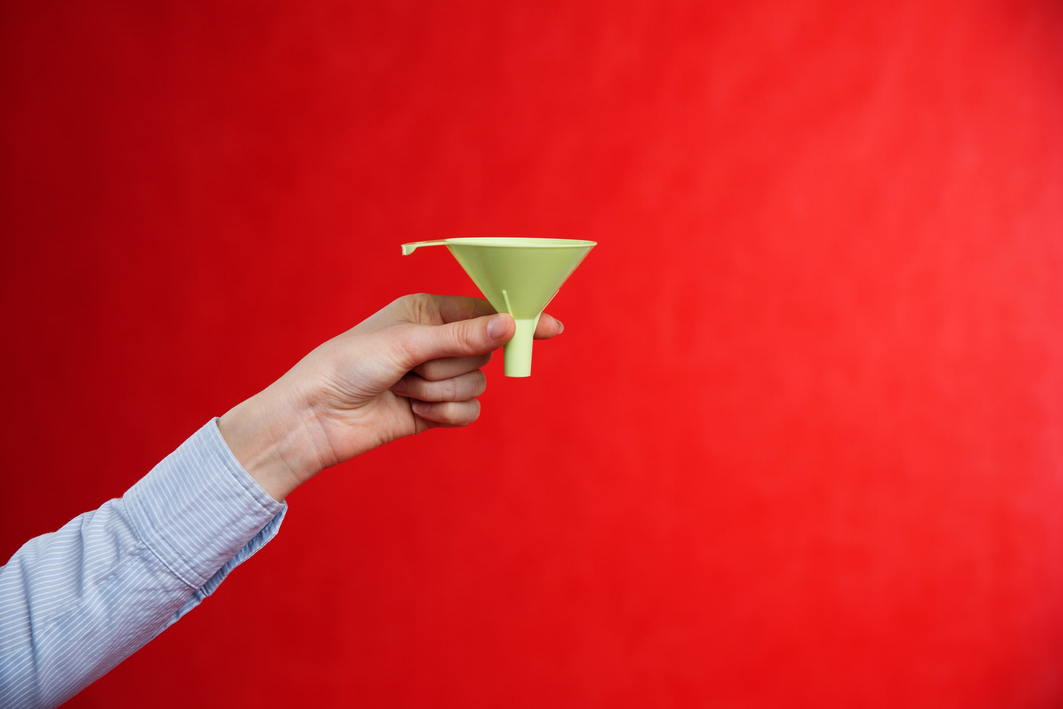 6 Reasons Why Top-of-Funnel Content Delivers Leads and Sales